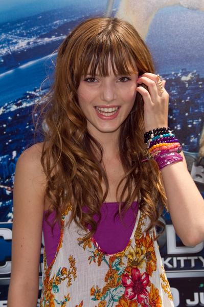 bella-thorne-cats-and-dogs-1