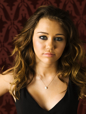 2578399_miley_cyrus_model-3803